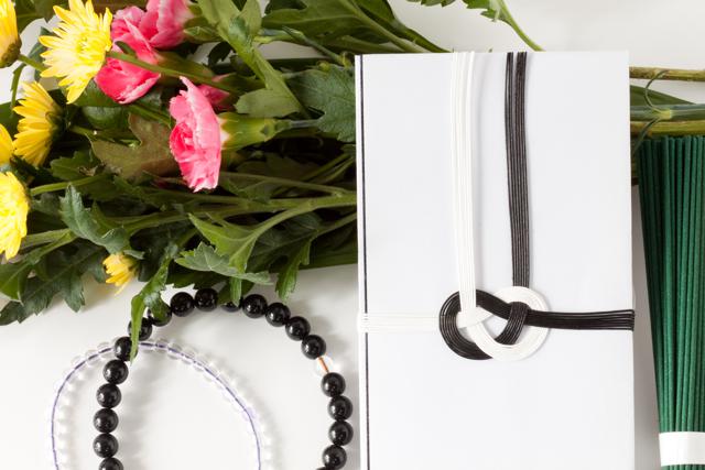 初七日の香典のマナーとは 表書きの書き方や費用について解説 葬儀屋さん