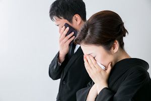 祖母の喪中はがきは出す 妻 夫の祖母やどこまで出すかを解説 葬儀屋さん 祖母の喪中はがきは出す 妻 夫の祖母やどこまで出すかを解説 葬儀屋さん