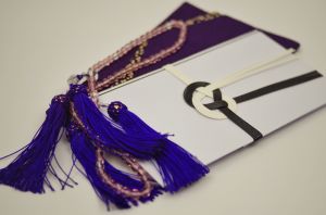 お通夜はいつ行うもの 行うべきタイミングと日程の決め方を解説 葬儀屋さん