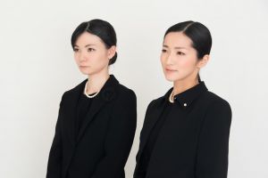 お通夜の髪型マナーを解説 男性向け 女性向け 髪色やパーマなど 葬儀屋さん