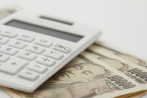 神道式の葬儀に参列する際の香典の書き方は 香典袋や金額の相場について解説 葬儀屋さん