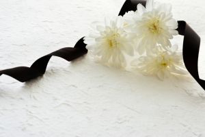 弔辞の用紙はどこで購入できる 正しい折り方やマナーも解説 葬儀屋さん 弔辞の用紙はどこで購入できる 正しい折り方やマナーも解説 葬儀屋さん