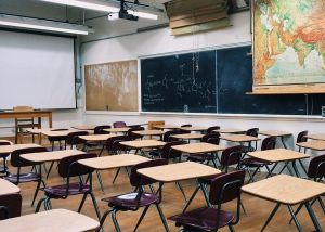忌引きで何日休んで良いの 会社から学校まで忌引きの扱いを解説 葬儀屋さん 忌引きで何日休んで良いの 会社から学校まで忌引きの扱いを解説 葬儀屋さん